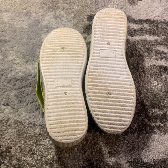 Green Velvet Slide Ons - Picture 5 of 5